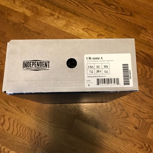 Independent Boot Company, size 7.5 - Picture 7 of 7